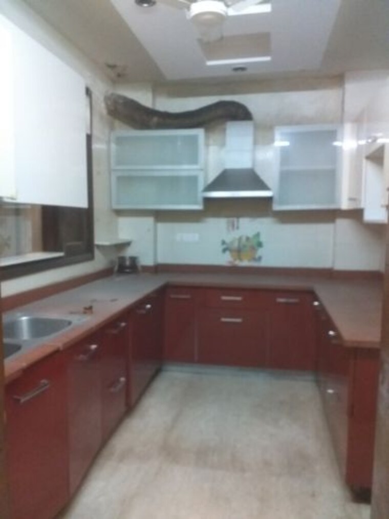 Kitchen, east patel nagar 3 Bedroom 1780 Sq.Ft. Builder Floor In East Patel Nagar Delhi 9823916