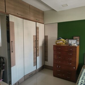 Room in 2 BHK Apartment at Andheri East – for Rent