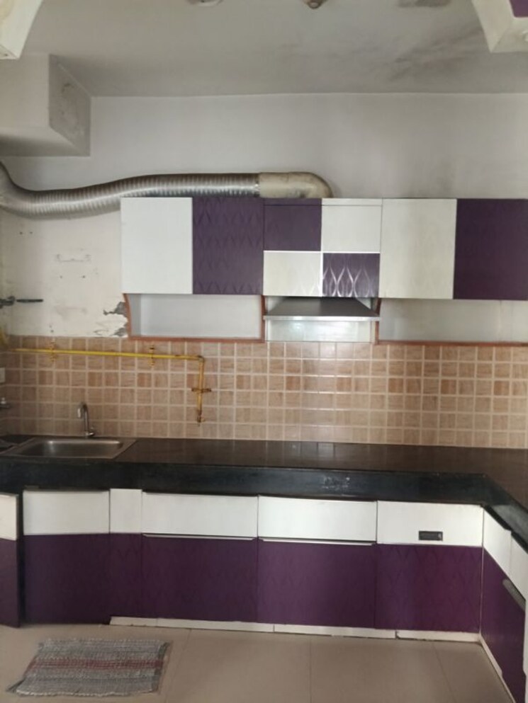 Kitchen, mahagun-mywoods 3 Bedroom 1370 Sq.Ft. Apartment In Sector 16c Greater Noida Greater Noida 9823943