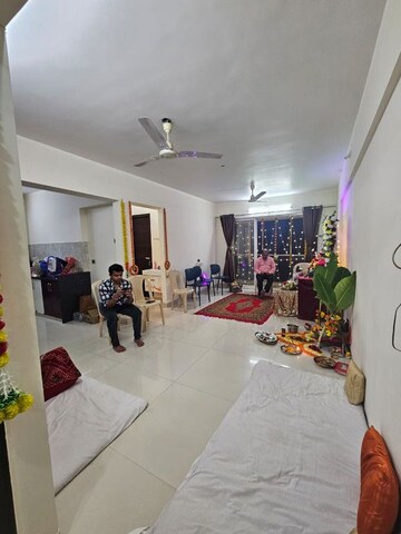 Living Room in 3 BHK Apartment at Chamunda Heritage, Andheri East – for Rent