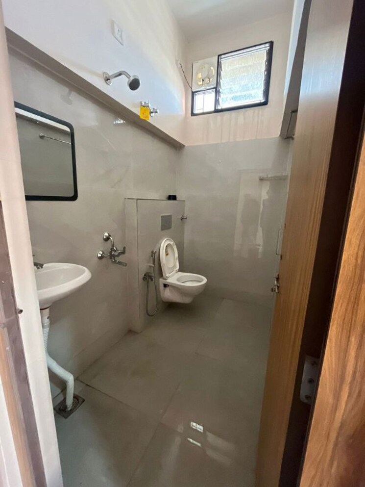 Bathroom, uppadhyay nagar 1 RK 800 Sq.Ft. Independent House In Uppadhyay Nagar Raipur 9820499