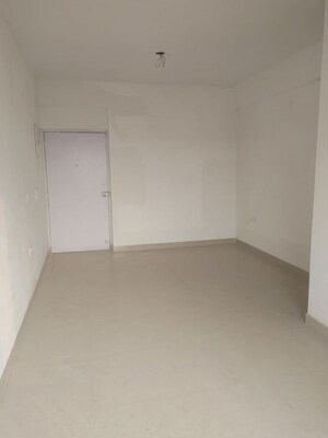 Room in 3 BHK Apartment at Rajat Avante, Joka – for Rent