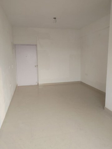 Room in 3 BHK Apartment at Rajat Avante, Joka – for Rent