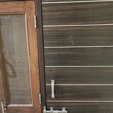 Furnished Amenities in 1.5 BHK Builder Floor at Bagdola – for Rent