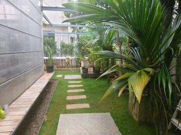 Balcony in 4 BHK Independent House at Neelankarai – for Sale