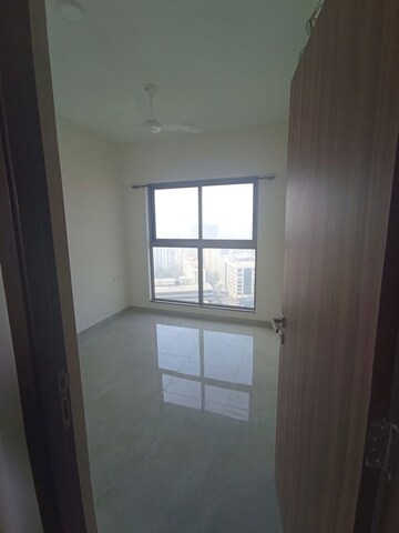 Room in 2 BHK Apartment at Sheth Irene, Malad West – for Rent