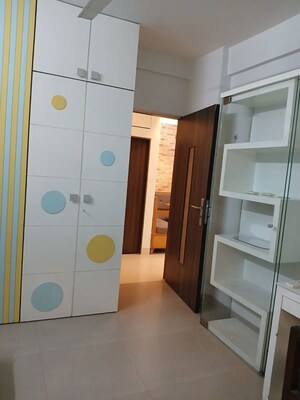 Furnished Amenities in 2 BHK Apartment at Hiranandani Powai Park, Powai – for Rent