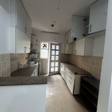 Kitchen in 3.5 BHK Apartment at Spaze Privy, Sector 72 – for Sale