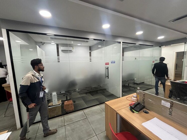 Team Area, sector v Commercial Office Space 1600 Sq.Ft. In Sector V Kolkata 9824302