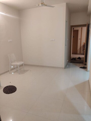 Room in 2 BHK Apartment at Godrej Green Cove, Mahalunge – for Rent