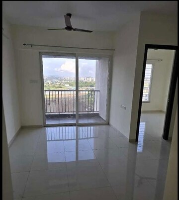 Room in 2 BHK Apartment at Kolte Patil R10, Hinjewadi – for Rent