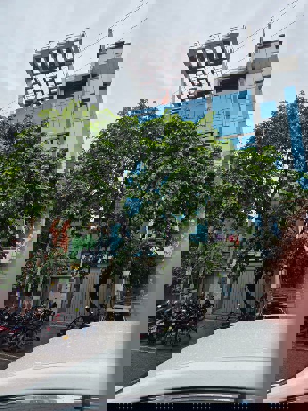 Retail Shop For Sale in KW Delhi 6