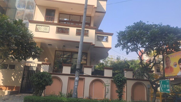 Exterior View, sector 61  450 Sq.Mt. Plot In Sector 61 Noida 9820628