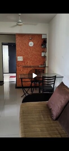 1 BHK Apartment For Rent in Hiranandani Estate