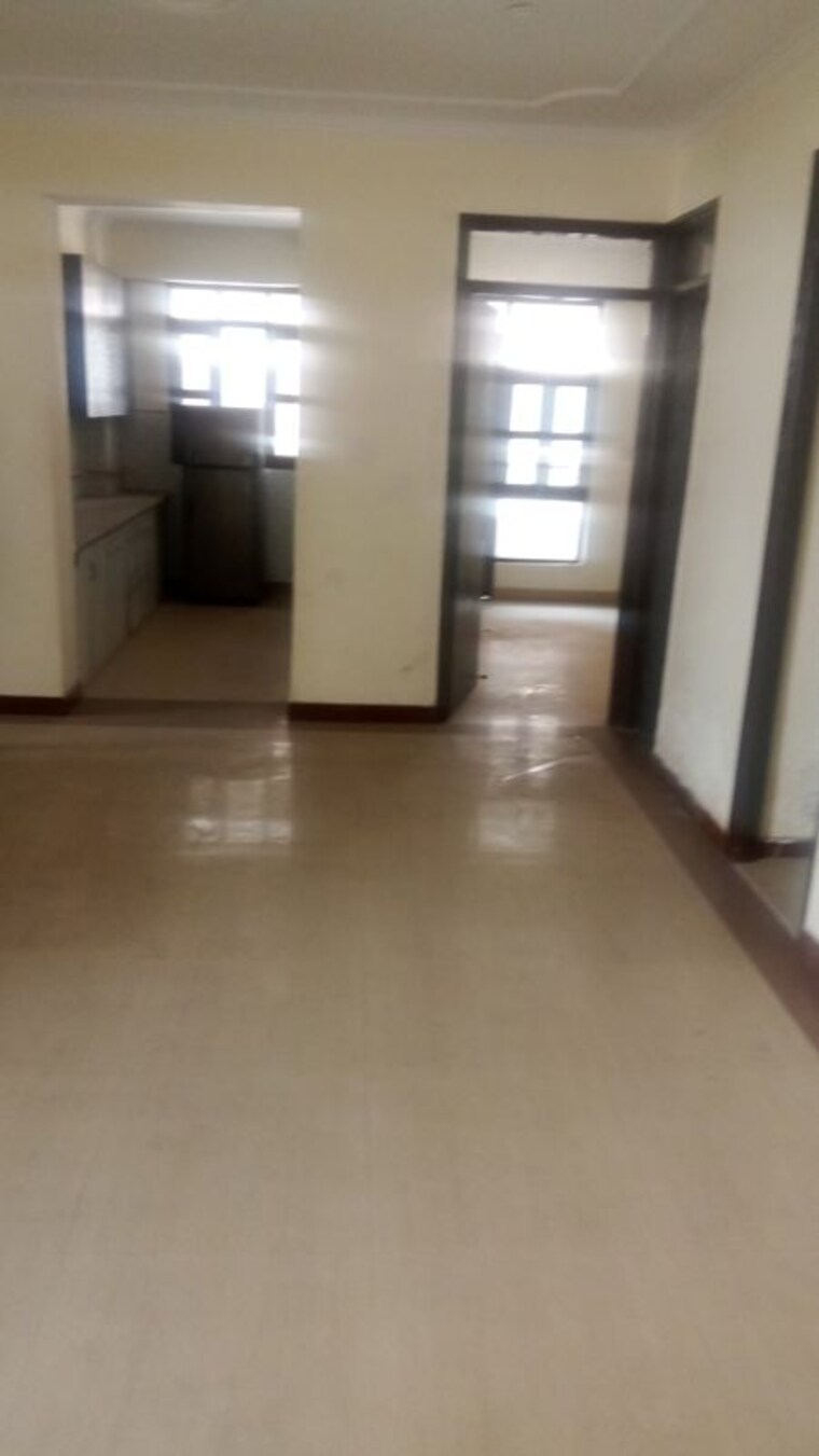 Room, okhla industrial area 1.5 Bedroom 78 Sq.Yd. Builder Floor In Okhla Industrial Area Delhi 9824658