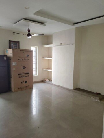 Room in 4 BHK Villa at Ansal Sushant Golf city, Sushant Golf City – for Sale