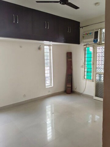 Room in 4 BHK Villa at Ansal Sushant Golf city, Sushant Golf City – for Sale
