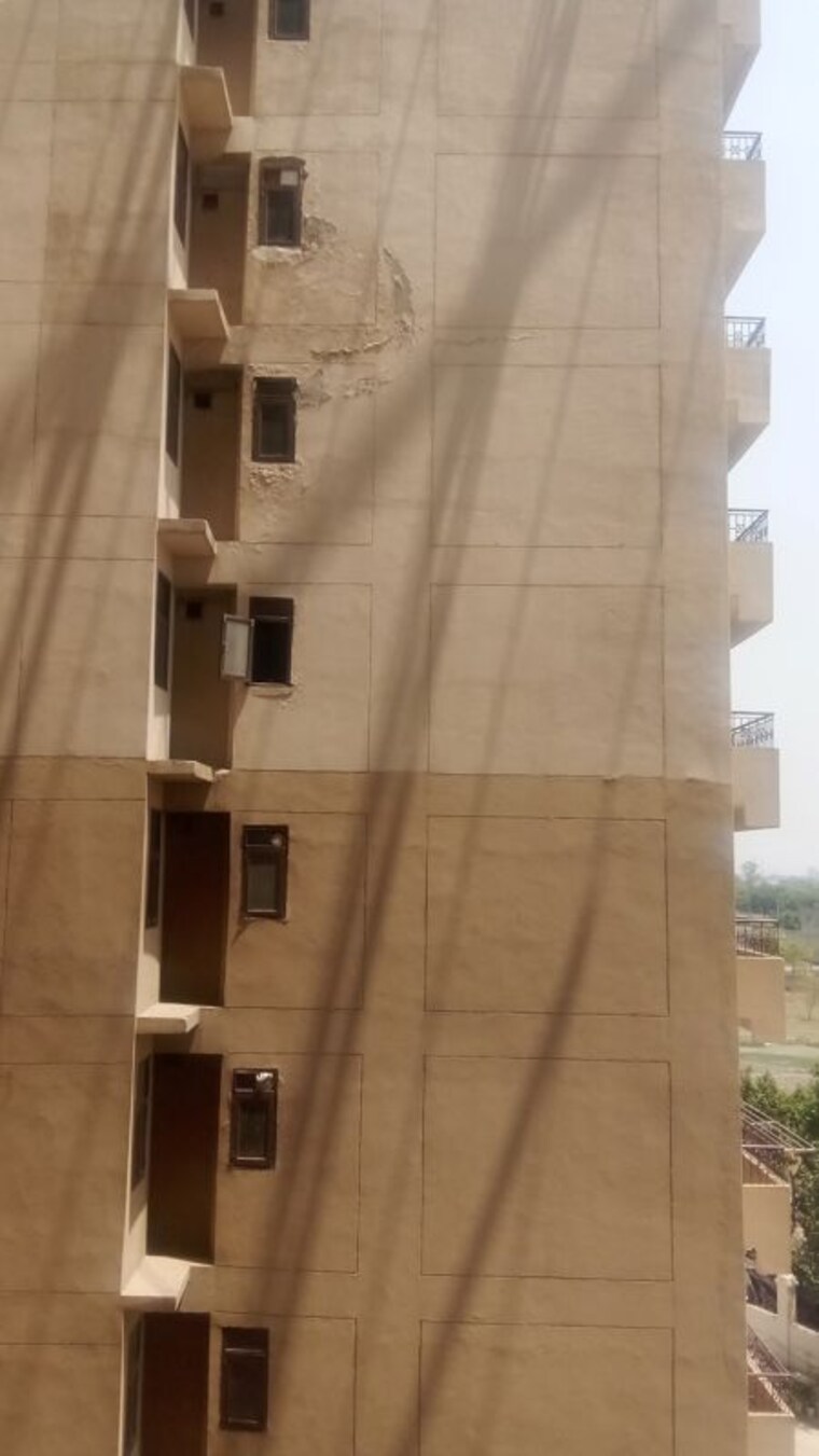undefined, okhla industrial area 1.5 Bedroom 65 Sq.Yd. Builder Floor In Okhla Industrial Area Delhi 9824682