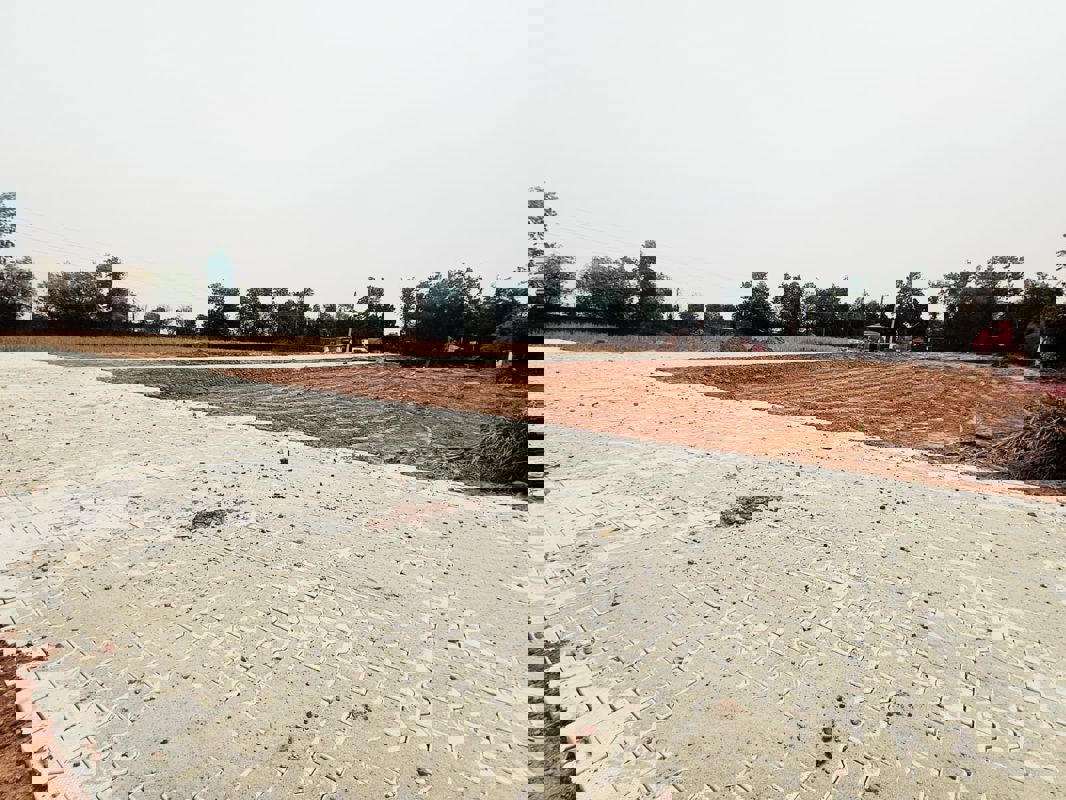 Plot For Sale in Alipur