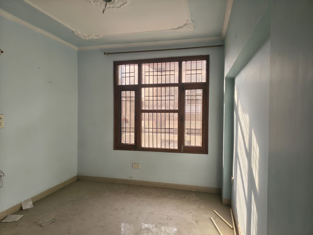 3 BHK Builder Floor For Sale in Lohgarh