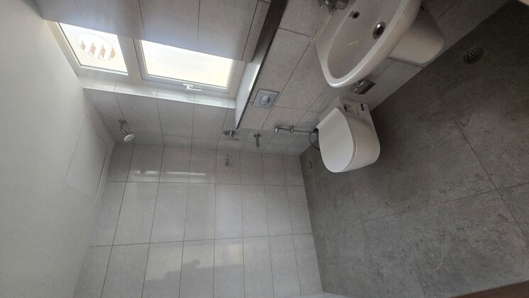 Bathroom, godrej-golf-link-villas 4 Bedroom 2865 Sq.Ft. Villa In Sector 27 Yamuna Expressway Greater Noida 9824831