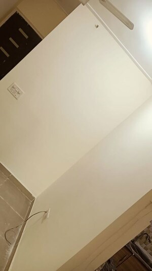 Furnished Amenities in 2.5 BHK Apartment at Gaur City 2 - 12th Avenue, Sector 16c Greater Noida – for Rent