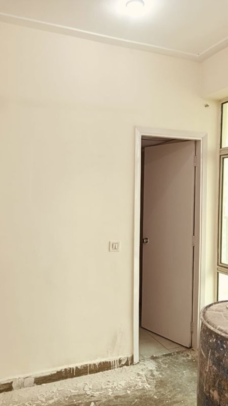 Room, gaur-city-2-12th-avenue 2.5 Bedroom 1225 Sq.Ft. Apartment In Sector 16c Greater Noida Greater Noida 9824845