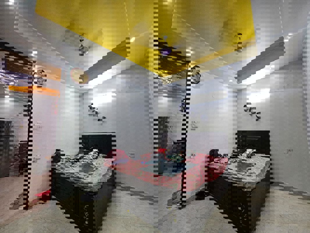 2 BHK Builder Floor For Rent in Saket