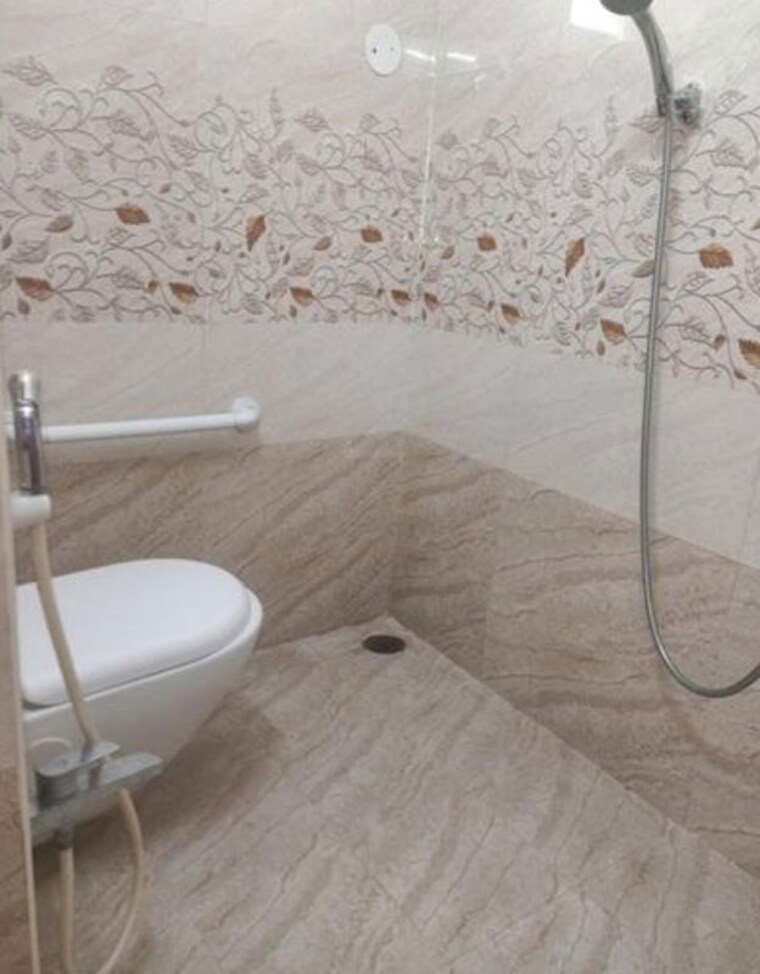 Bathroom, gachibowli 3.5 Bedroom 2000 Sq.Ft. Apartment In Gachibowli Hyderabad 9824907