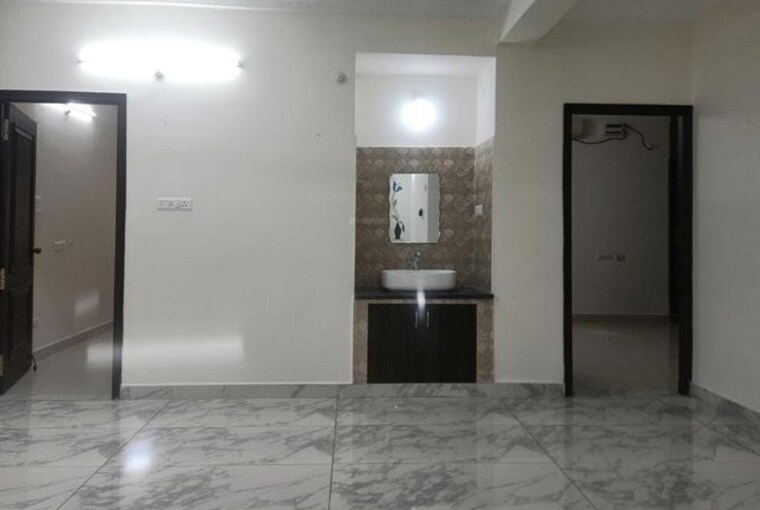 Room, gachibowli 3.5 Bedroom 2000 Sq.Ft. Apartment In Gachibowli Hyderabad 9824907