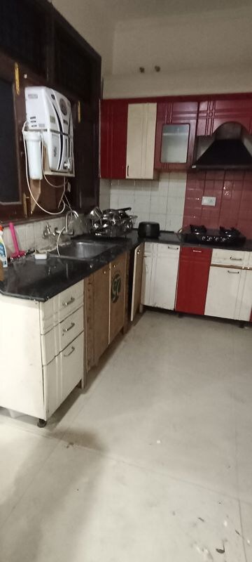 Kitchen in 3 BHK Builder Floor at Patiala Road – for Rent
