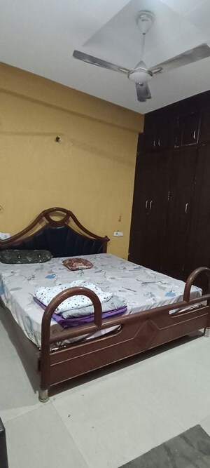 Room in 3 BHK Builder Floor at Patiala Road – for Rent