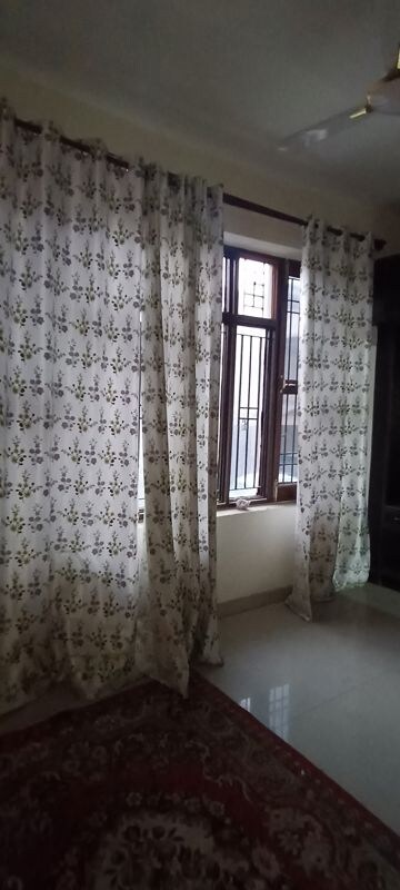 Room in 3 BHK Builder Floor at Patiala Road – for Rent