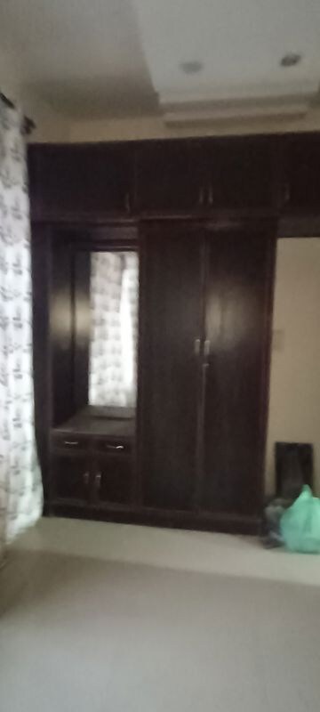 Furnished Amenities in 3 BHK Builder Floor at Patiala Road – for Rent