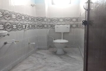 Bathroom in 2 BHK Builder Floor at New Ashok Nagar – for Rent