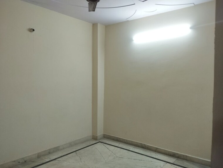 Room, nextra-the-address 3 Bedroom 950 Sq.Ft. Builder Floor In Mayur Vihar Phase 1 Delhi 9824939