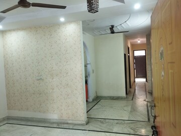Building Lobby in 3 BHK Builder Floor at Nextra The Address, Mayur Vihar Phase 1 – for Rent