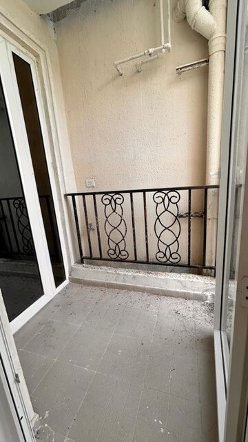 Balcony in 2 BHK Builder Floor at Signature Global Park 4 and 5, Sohna Sector 36 – for Rent