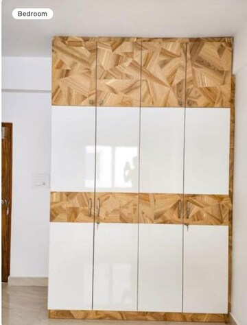 Room in 3 BHK Apartment at Kondapur – for Rent