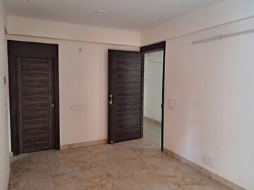 Room in 2 BHK Apartment at Rise Organic Homes, Mahurali – for Rent