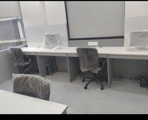  Office Space For Rent in Rashmi Complex Teen Hath Naka, Dharamveer Nagar