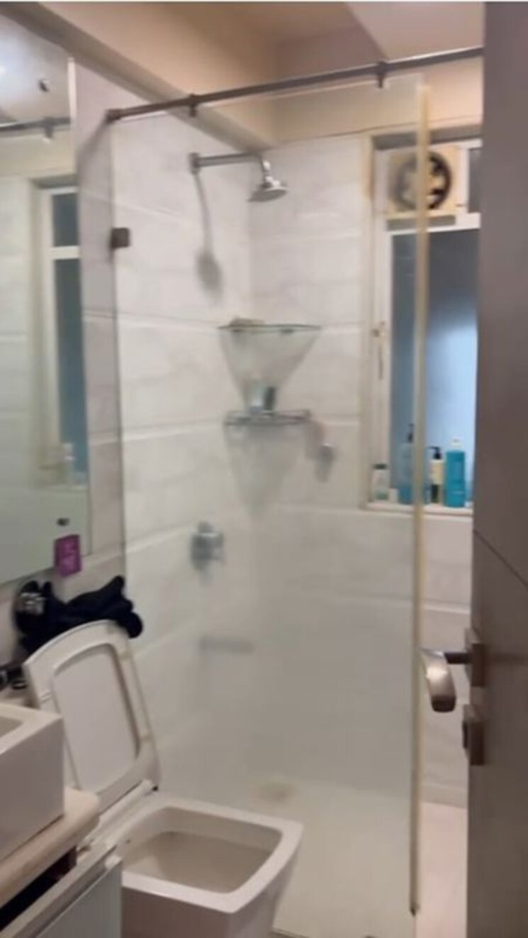 Bathroom, satnam-sharan-apartment 3 Bedroom 1430 Sq.Ft. Apartment In Chembur Mumbai 9825043