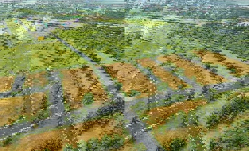 Plot For Sale in Padappai