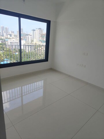 Room in 2 BHK Apartment at Arkade Aspire, Goregaon East – for Sale