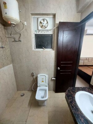 Bathroom in 5 BHK Builder Floor at Ansal API Esencia, Sector 67 – for Rent