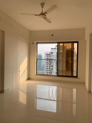 Room in 3 BHK Apartment at Yashprabha CHS, Borivali West – for Rent