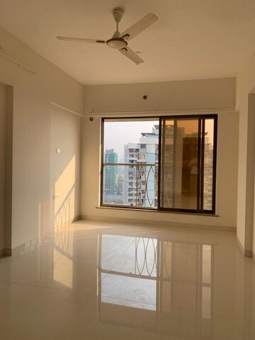 Room in 3 BHK Apartment at Yashprabha CHS, Borivali West – for Rent