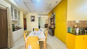 Room in 3 BHK Apartment at Kondapur – for Rent