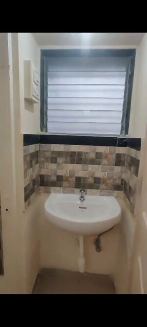 Bathroom in 1 BHK Apartment at Shree Gajanan Niwas, Lower Parel – for Rent