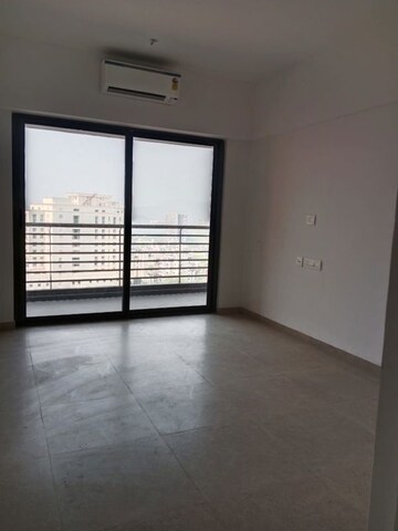 Room in 3 BHK Apartment at Kanakia Silicon Valley, Powai – for Sale